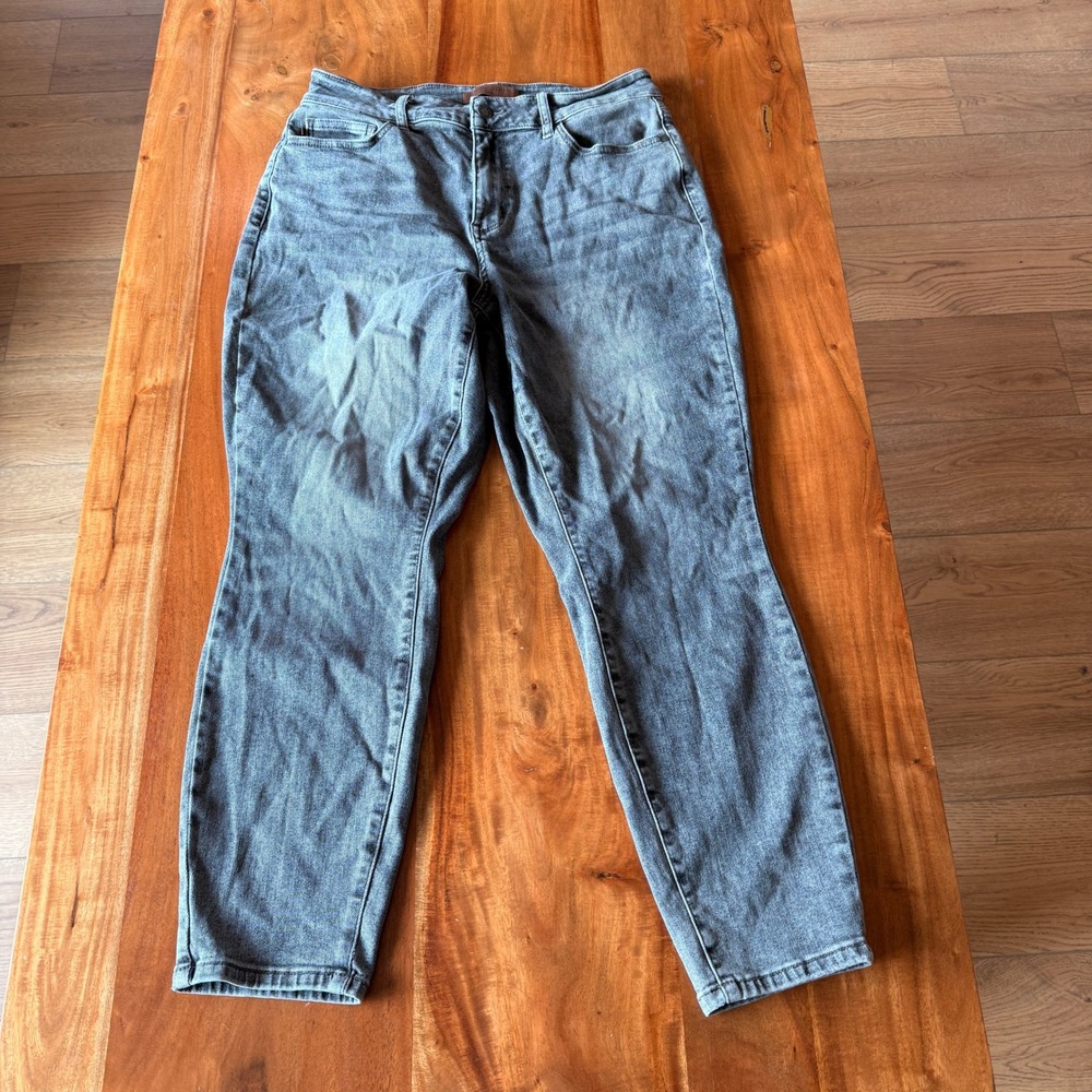 Judy Blue Women's Faded Black Slim Fit Jeans Size 14W